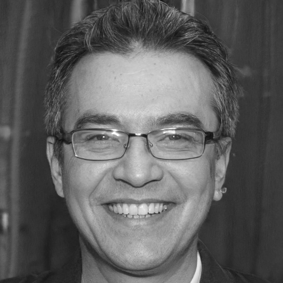 Portrait of wedding planning instructor with over 15 years of industry experience